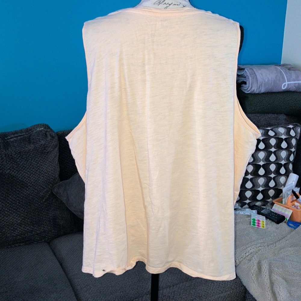 🎉4 for $20 Old Navy Graphic Tank, 4X - Picture 3 of 5